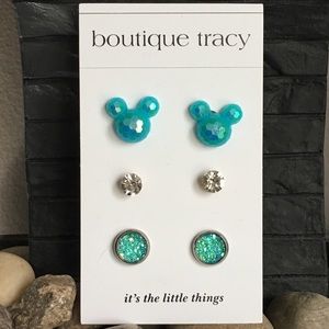 Trio Dainty Earrings IT’S THE LITTLE THINGS Card